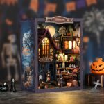 Magical Night At The Castle Book Nook Miniature Dollhouse_3